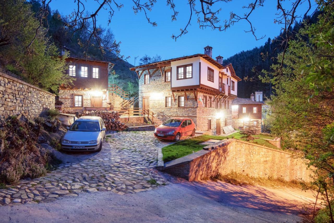 Къща За Гости Гайтана Shiroka Laka Bagian luar foto